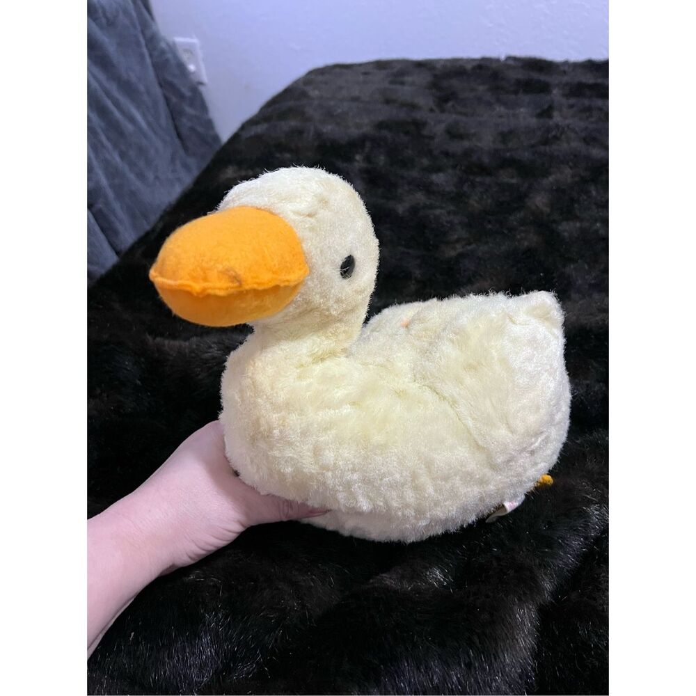 Vintage Douglas Cuddle Toys Plush Yellow Duck Toy  10"‎